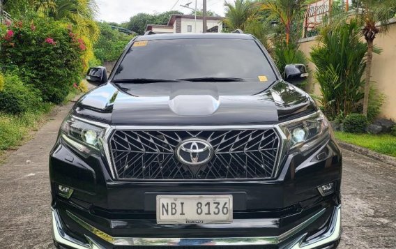 Selling Black Toyota Land Cruiser 2019 in Quezon -2
