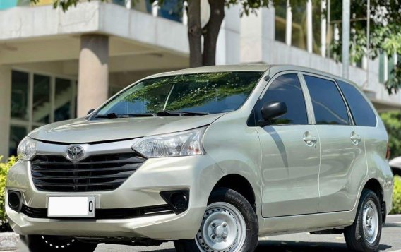 Selling Silver Toyota Avanza 2016 in Makati-2