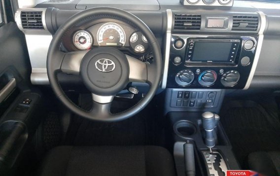 Selling Black Toyota FJ Cruiser 2017 in Manila-1