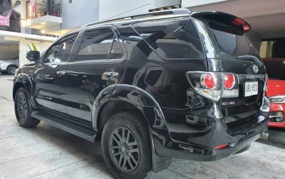 Black Toyota Fortuner 2015 for sale in Quezon -3