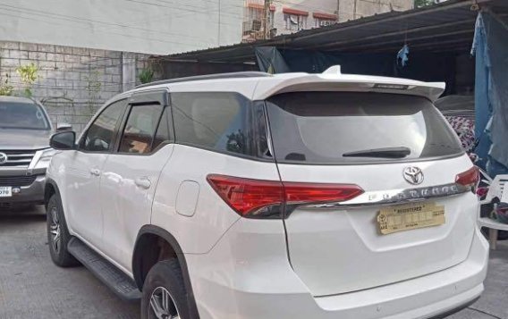 White Toyota Fortuner 2018 for sale in Quezon 