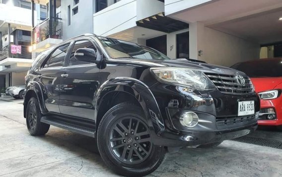 Black Toyota Fortuner 2015 for sale in Quezon -4