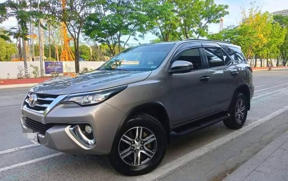 Silver Toyota Fortuner 2018 for sale in Quezon -1