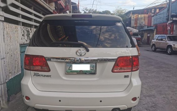 White Toyota Fortuner 2007 for sale in Caloocan -1