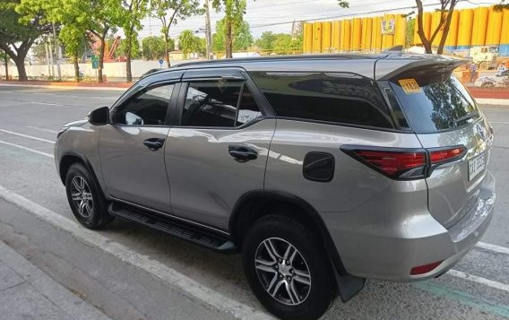 Silver Toyota Fortuner 2018 for sale in Quezon -4