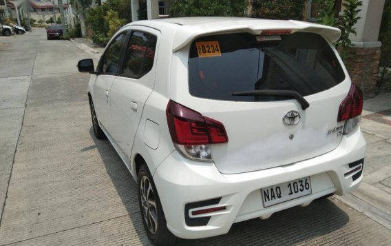 Selling White Toyota Wigo 2018 in Quezon -2