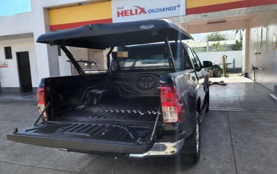 Selling Black Toyota Hilux 2018 in San Pascual-4