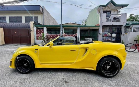 Yellow Toyota MR-S 2001 for sale in Manila-7