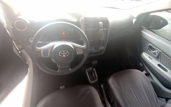 Selling White Toyota Wigo 2022 in Quezon -7