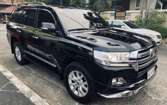 Sell Black 2017 Toyota Land Cruiser in Manila