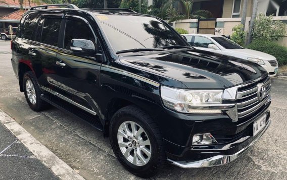 Sell Black 2017 Toyota Land Cruiser in Manila