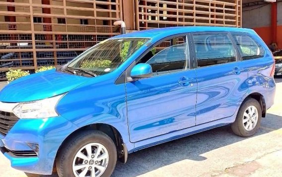 Selling Blue Toyota Avanza 2018 in Quezon City-2
