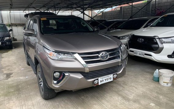 Grey Toyota Fortuner 2019 for sale in Quezon City-1