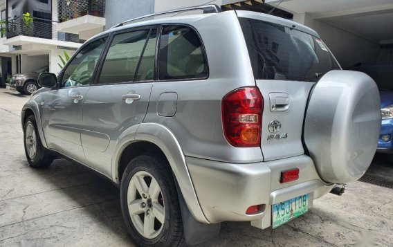 Silver Toyota Rav4 2005 for sale in Quezon City-2