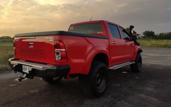 Red Toyota Hilux 2013 for sale in Angeles-2