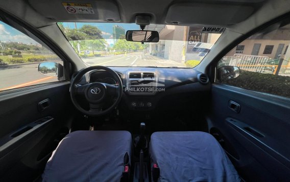 2014 Toyota Wigo  1.0 E MT in Makati, Metro Manila-8