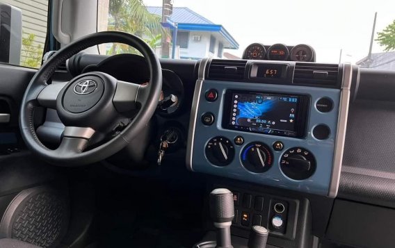 Blue Toyota Fj Cruiser 2015 for sale in Manila-5