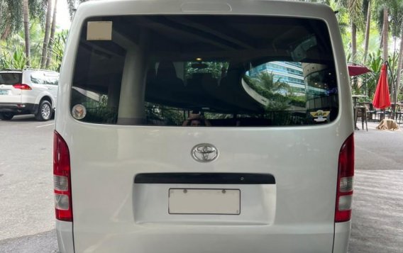Selling Silver Toyota Hiace 2016 in Muntinlupa-3
