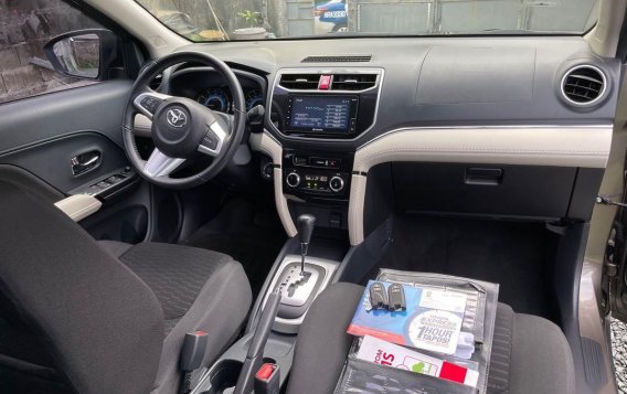 Grey Toyota Rush 2020 for sale in Quezon City-5