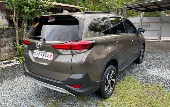Grey Toyota Rush 2020 for sale in Quezon City-3
