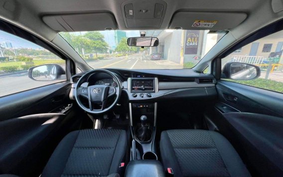 Silver Toyota Innova 2019 for sale in Manual-6