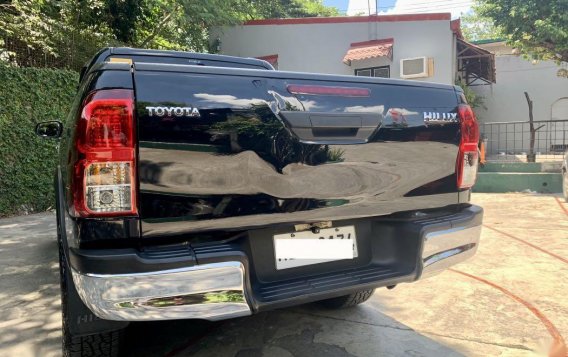 Sell Black 2017 Toyota Hilux in Quezon City-3
