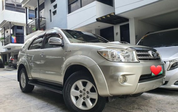 Selling Silver Toyota Fortuner 2012 in Quezon City
