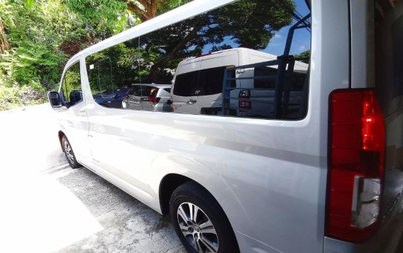 Selling Silver Toyota Grandia 2020 in Antipolo-5