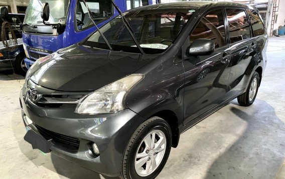 Grey Toyota Avanza 2012 for sale in Automatic-2