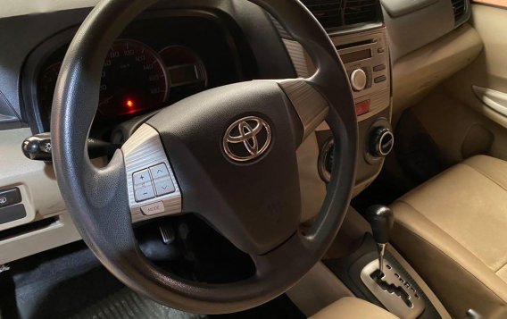 Grey Toyota Avanza 2012 for sale in Automatic-9