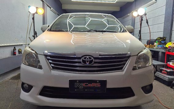 Selling White Toyota Innova 2013 in Manila