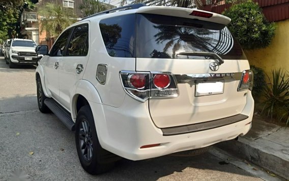 Pearl White Toyota Fortuner 2015 for sale in Manila-6