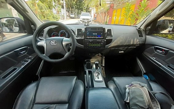 Pearl White Toyota Fortuner 2015 for sale in Manila-7