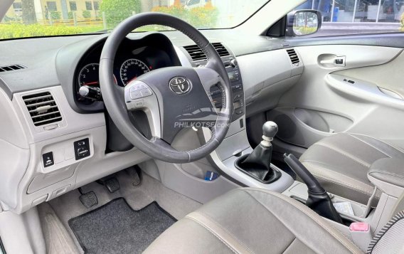 2011 Toyota Corolla Altis in Makati, Metro Manila-5