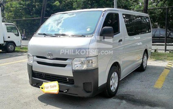 2019 Toyota Hiace Super Grandia in Pasay, Metro Manila-8