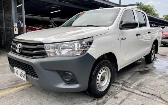 2022 Toyota Hilux in Las Piñas, Metro Manila-13