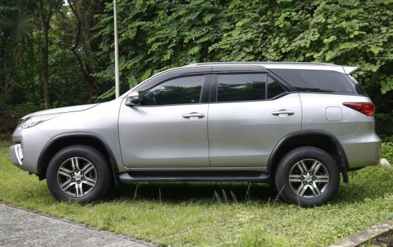 Purple Toyota Fortuner 2018 for sale in Quezon City-4
