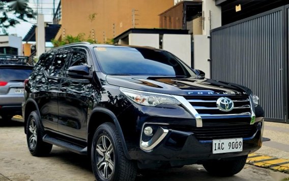 Purple Toyota Fortuner 2019 for sale in Caloocan-2