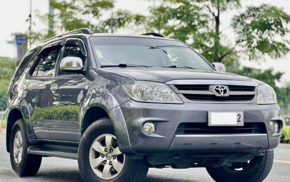 Sell Purple 2006 Toyota Fortuner in Makati-1