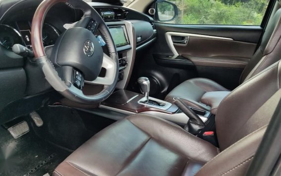 Silver Toyota Fortuner 2018 for sale in Quezon City-4