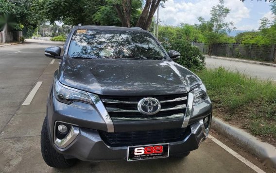 Silver Toyota Fortuner 2018 for sale in Quezon City