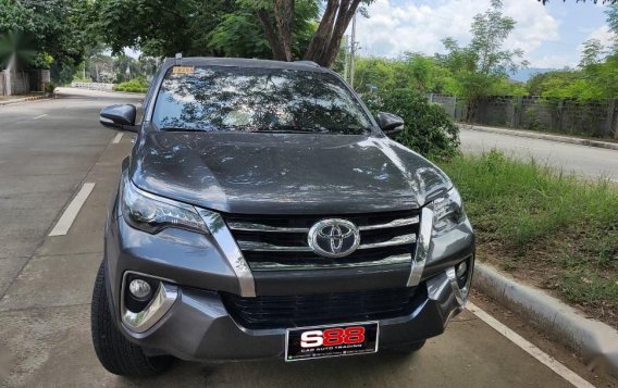 Silver Toyota Fortuner 2018 for sale in Quezon City