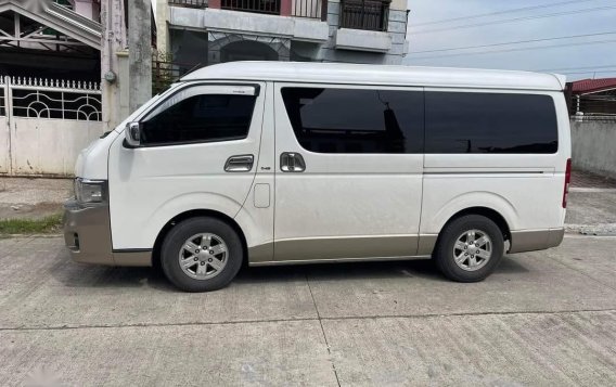 Purple Toyota Hiace Super Grandia 2011 for sale in Automatic-1