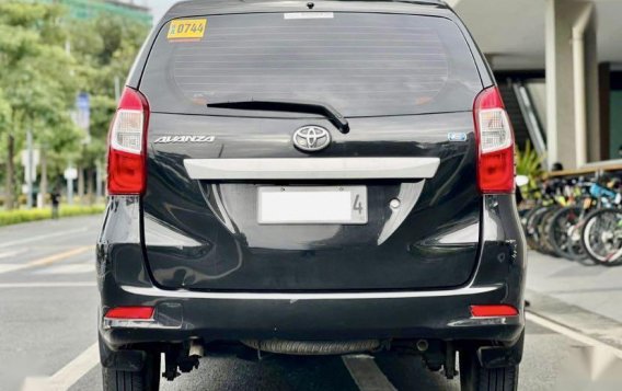 Selling Purple Toyota Avanza 2017 in Makati-2