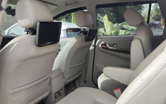 Sell Silver 2016 Toyota Innova in Quezon City-8