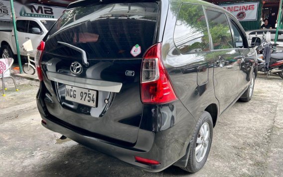 Selling Purple Toyota Avanza 2016 in Quezon City-9