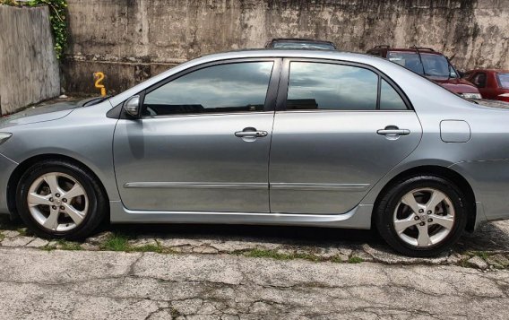 Selling Purple Toyota Altis 2011 in Mandaluyong-2