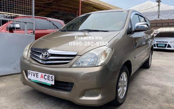 Purple Toyota Innova 2011 for sale in Mandaue