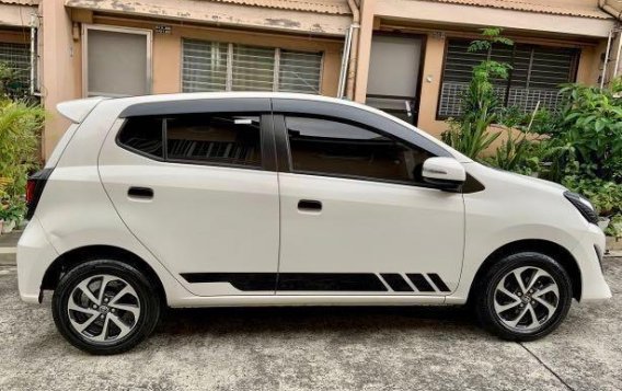 Selling Purple Toyota Wigo 2020 in Quezon City-4