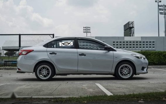 Selling Purple Toyota Vios 2016 in Dasmariñas-3